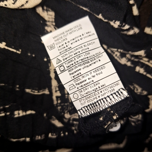 Vince Tops | Vince Shadow Stripe Print Long Sleeve Jersey Tee | Color: Black - Picture 12 of 14